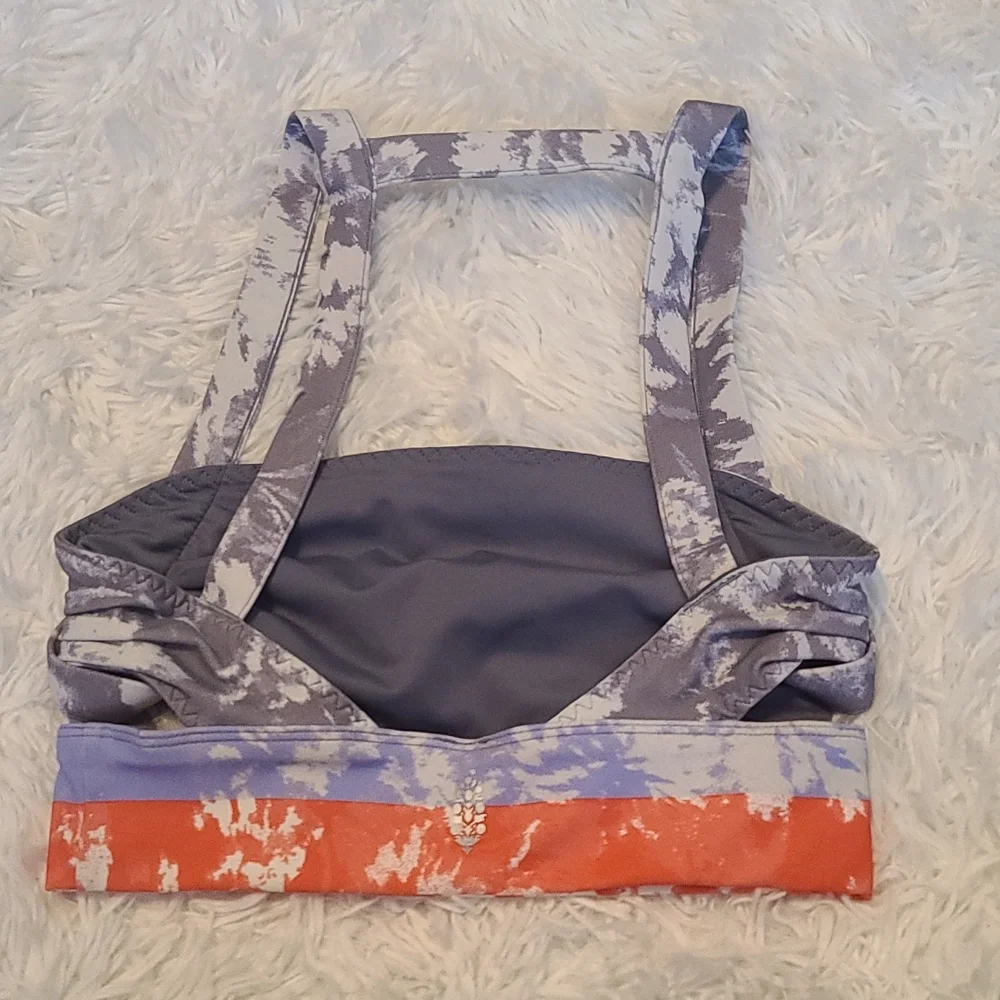 Free People | size large | wave rider sports bra